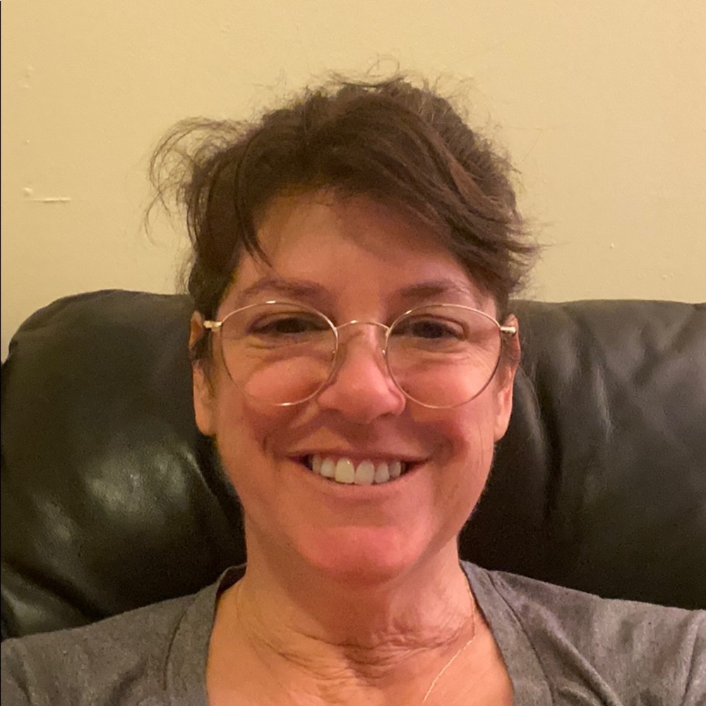 Meet your Posher, Alicia